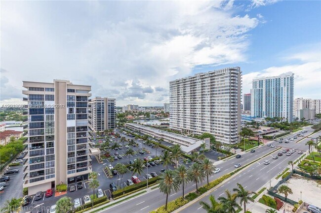 Foto del edificio - 2030 S Ocean Dr