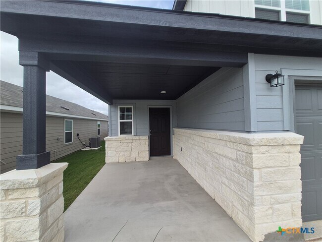 Building Photo - 942 Bluegrass Pt