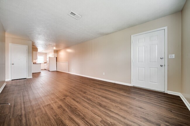 Foto del edificio - 1190 Meadowview Dr