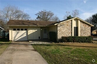 Building Photo - 6605 Bluestone St