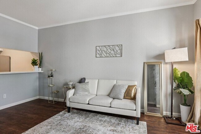 Foto del edificio - 1706 Bevin Brook Dr