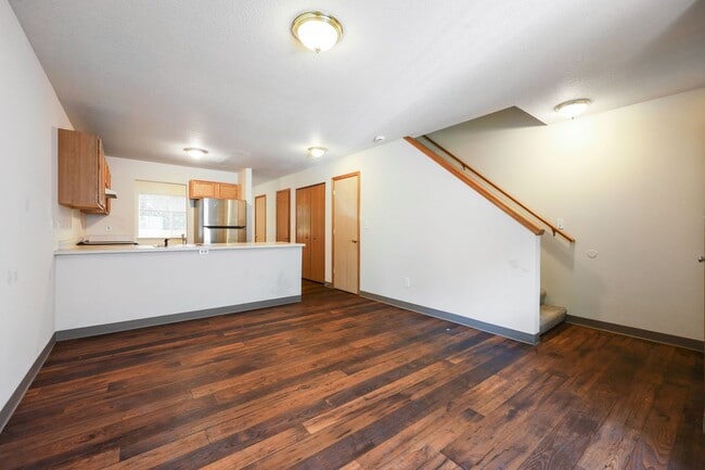 Building Photo - 2829 SE 90th Pl