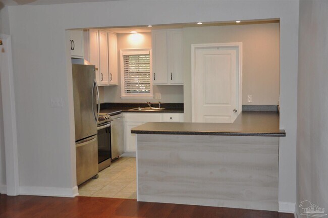 Foto del edificio - 1611 E Brainerd St