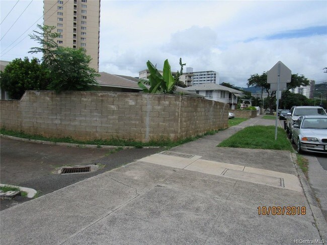 Foto del edificio - 574 Kamoku St