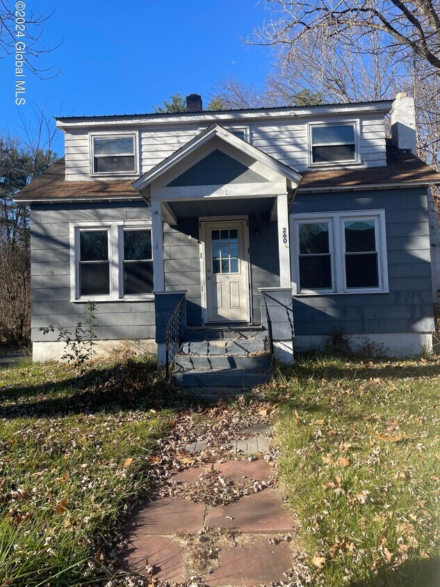 Primary Photo - 260 Ferry Blvd