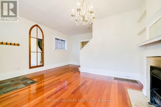 Building Photo - 169 Balsam Ave