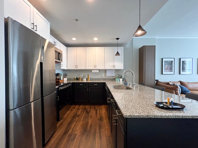 Photo - 1975 N Grant St Apartment