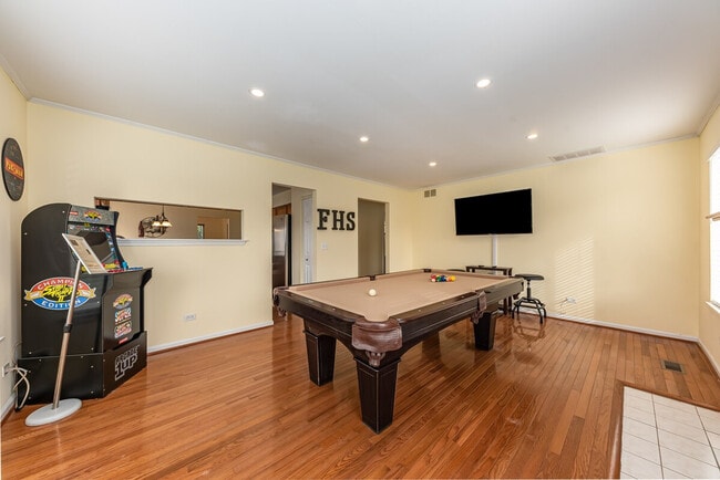 Foto del edificio - 2483 Warm Springs Ln