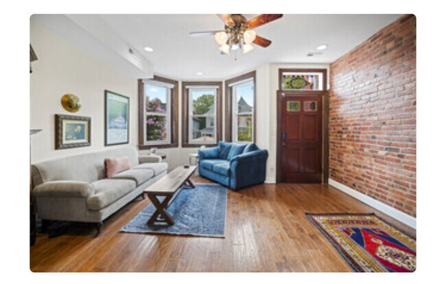 Sala de estar W.Fire Place - 3566 11th St NW