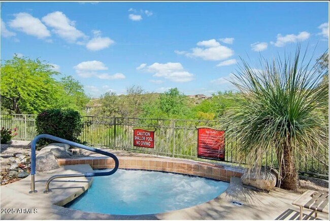 Foto del edificio - 1550 E Thunderbird Rd