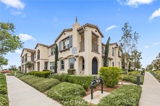 Building Photo - 4281 S Hermosa Paseo
