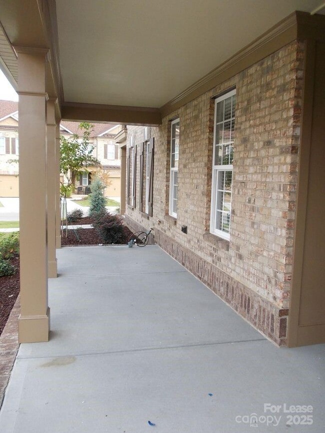 Building Photo - 2207 Eversham Dr NW