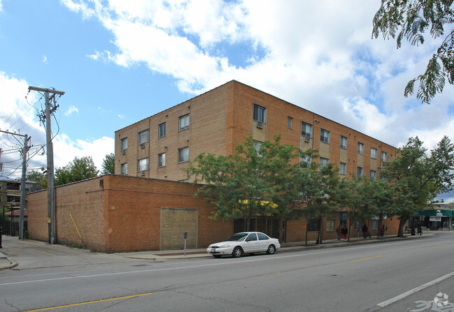 The Howard-Winchester Square Apartments - The Howard-Winchester Square
