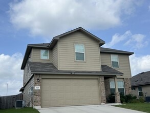 Building Photo - 317 Denison Dm