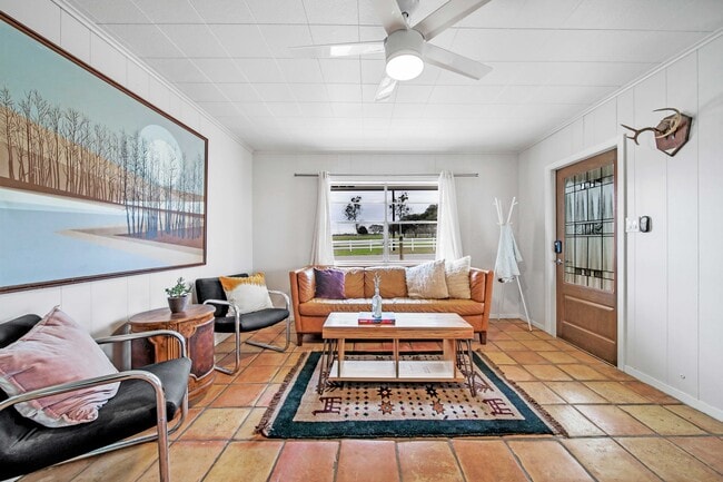 Foto del edificio - Meadow View Manor