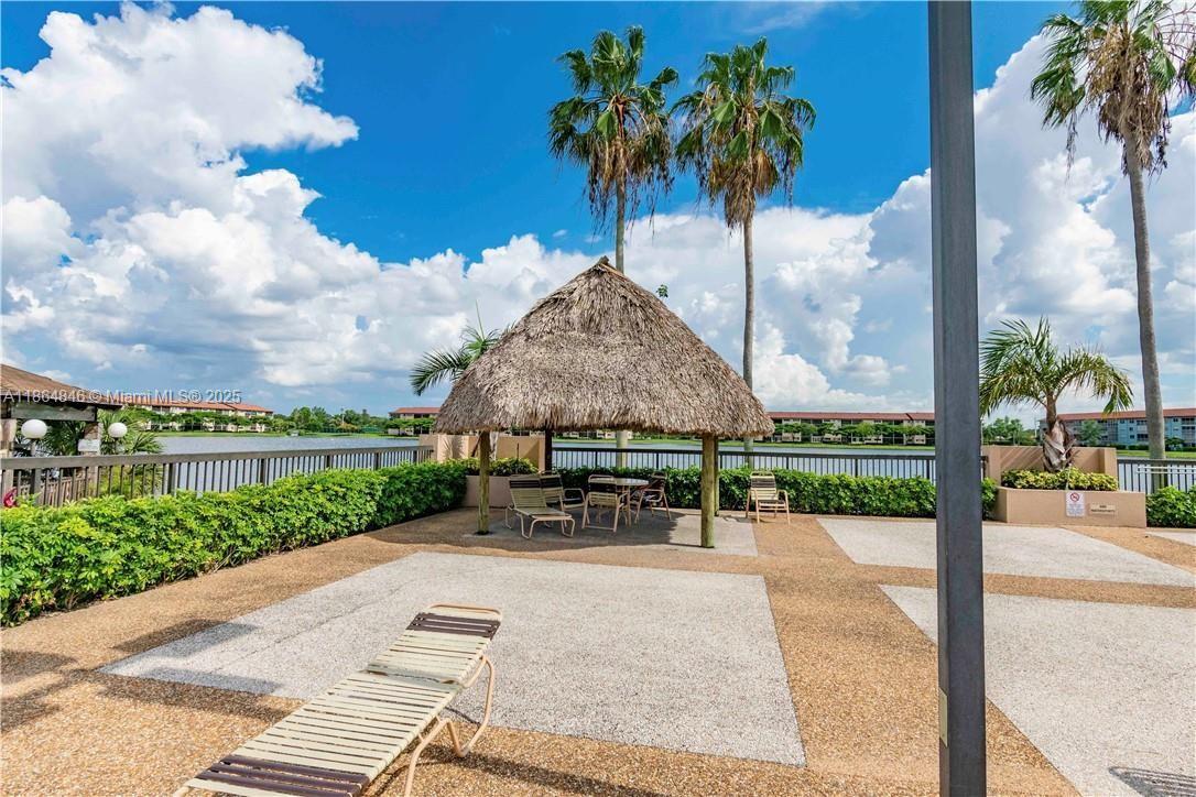 Foto del edificio - 13105 SW 16th Ct