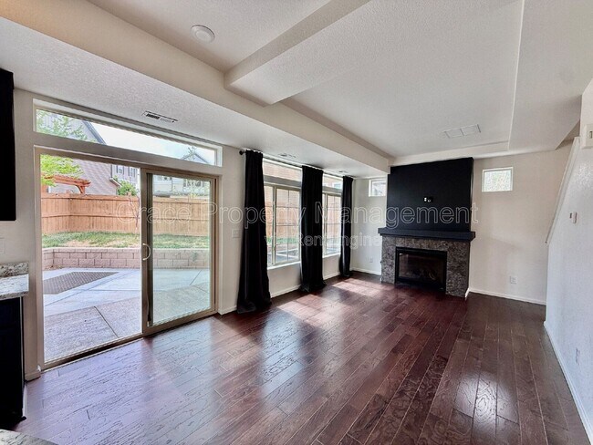 Foto del edificio - 10569 Waco St