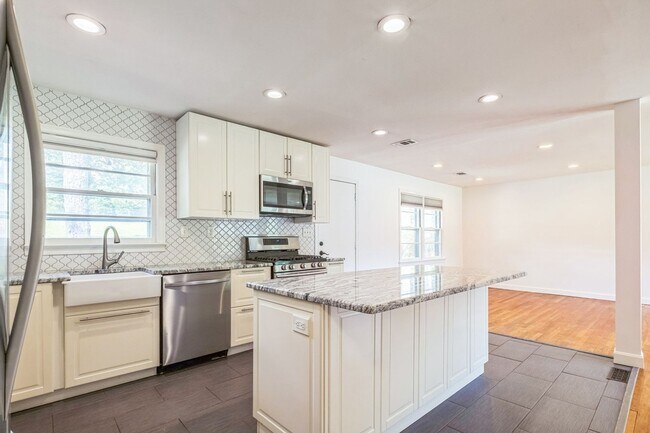 Foto del edificio - Charming 3BR House in Decatur