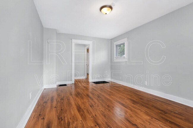 Foto del edificio - 3936 Rankin St