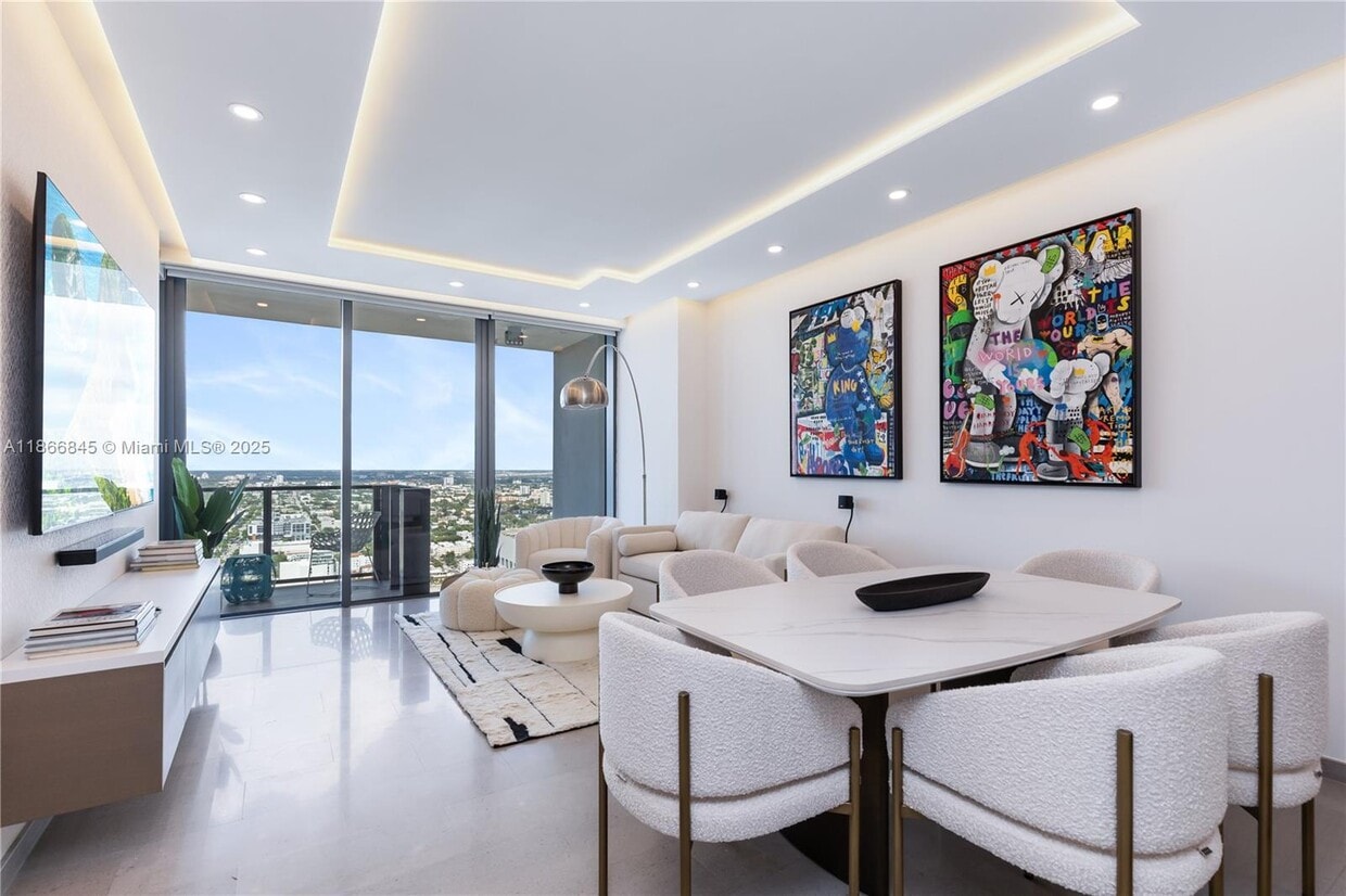 Foto principal - 88 SW 7th St