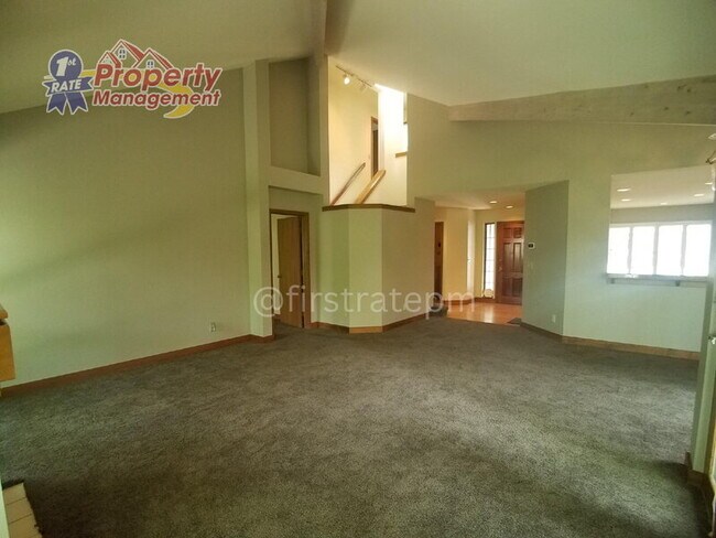 Foto del edificio - 1907 S Springbrook Ln