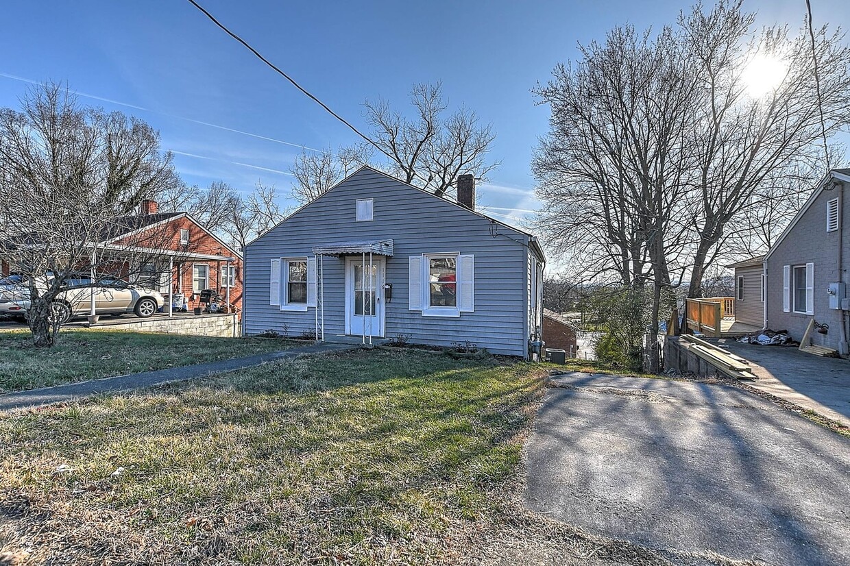 Primary Photo - 1116 Myrtle St