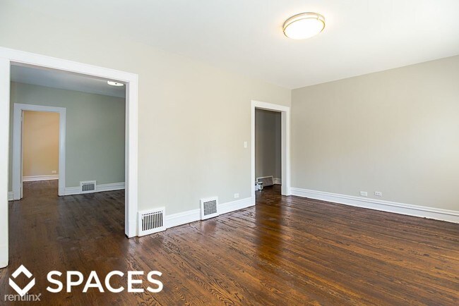 Building Photo - 2456 W Cuyler Ave