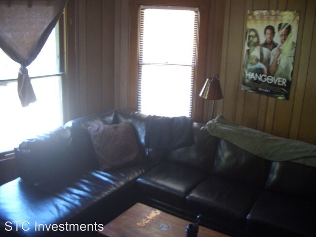 Building Photo - 1 br, 1 bath House - 631 1/2 N. Johnson