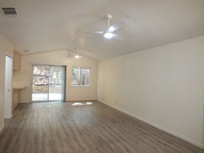 Foto del edificio - Placerville 3/2 home