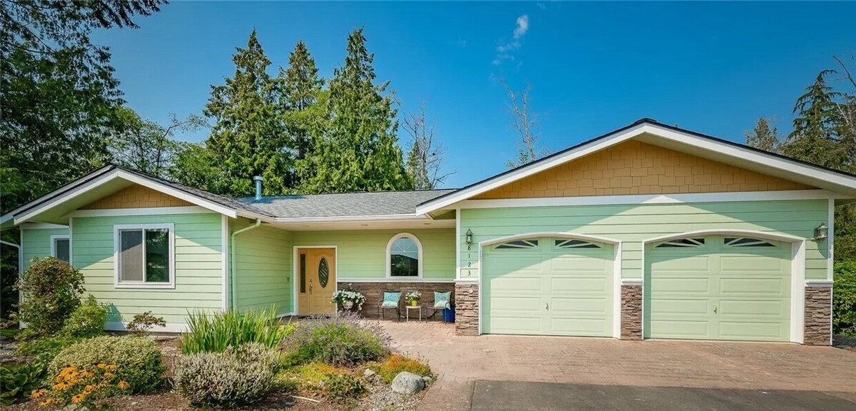Primary Photo - A Beautiful 3-bedroom 2 bath Birch Bay Village! Short term lease available.