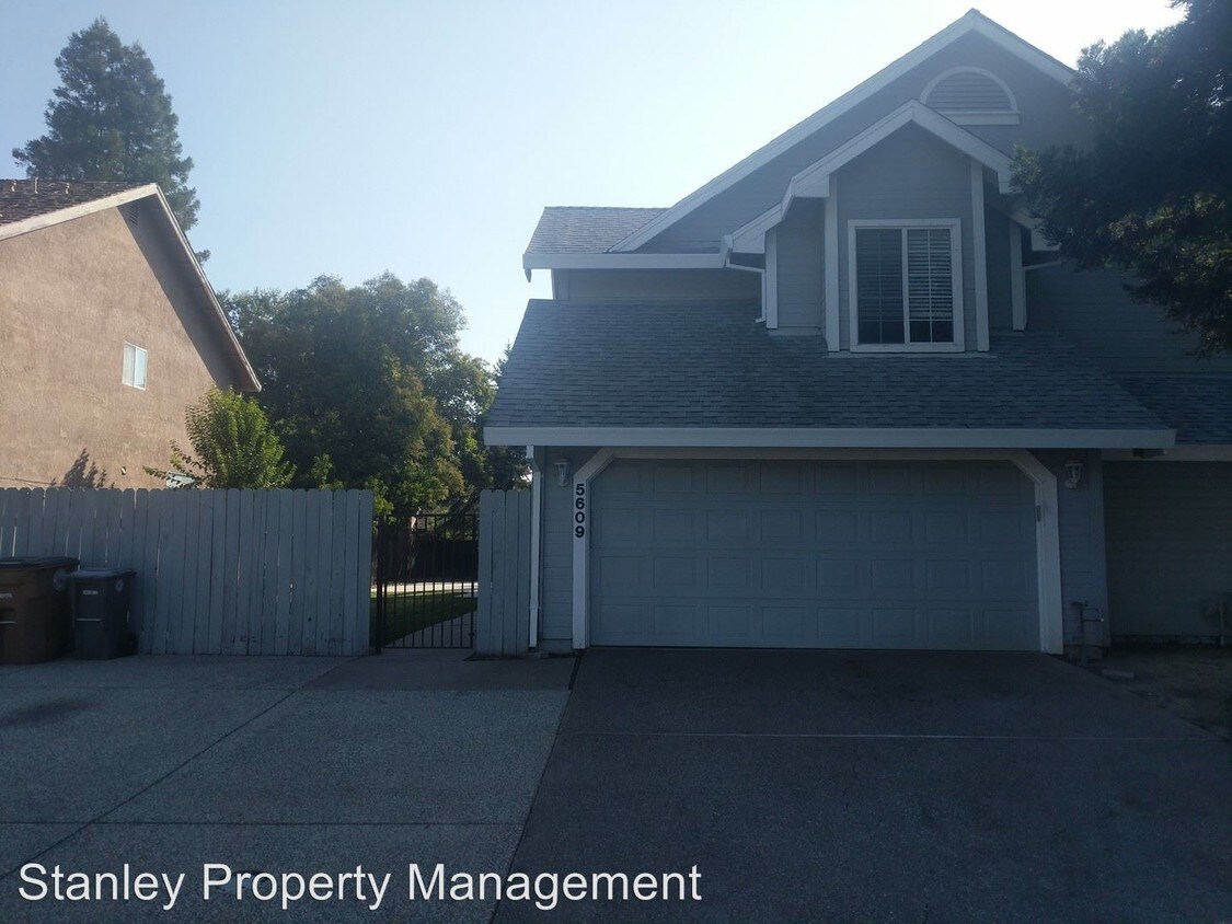 Foto principal - 3 br, 2.5 bath House - 5609 Laguna Park Dr