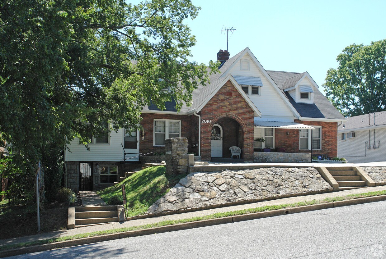 2010 Beech Ave, Nashville, TN 37204 Apartments in Nashville, TN
