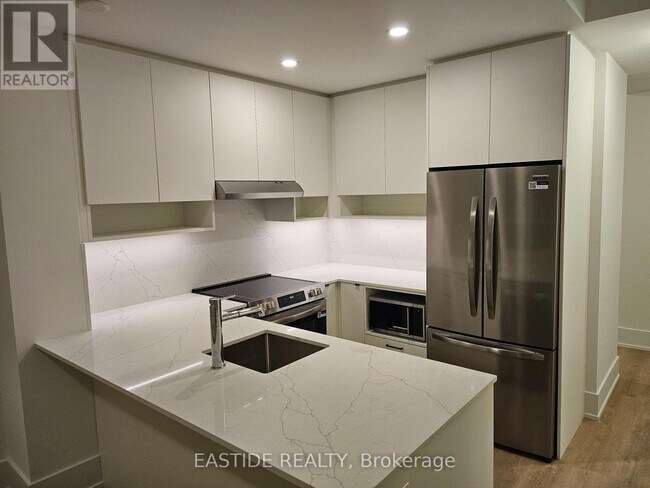 Photo du bâtiment - 206 King St W