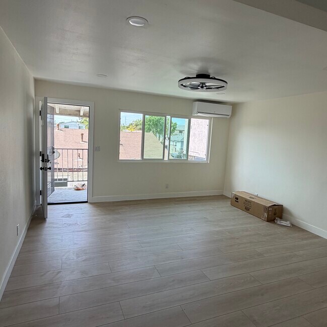 Living room/AC - 4929 W 118th Plz
