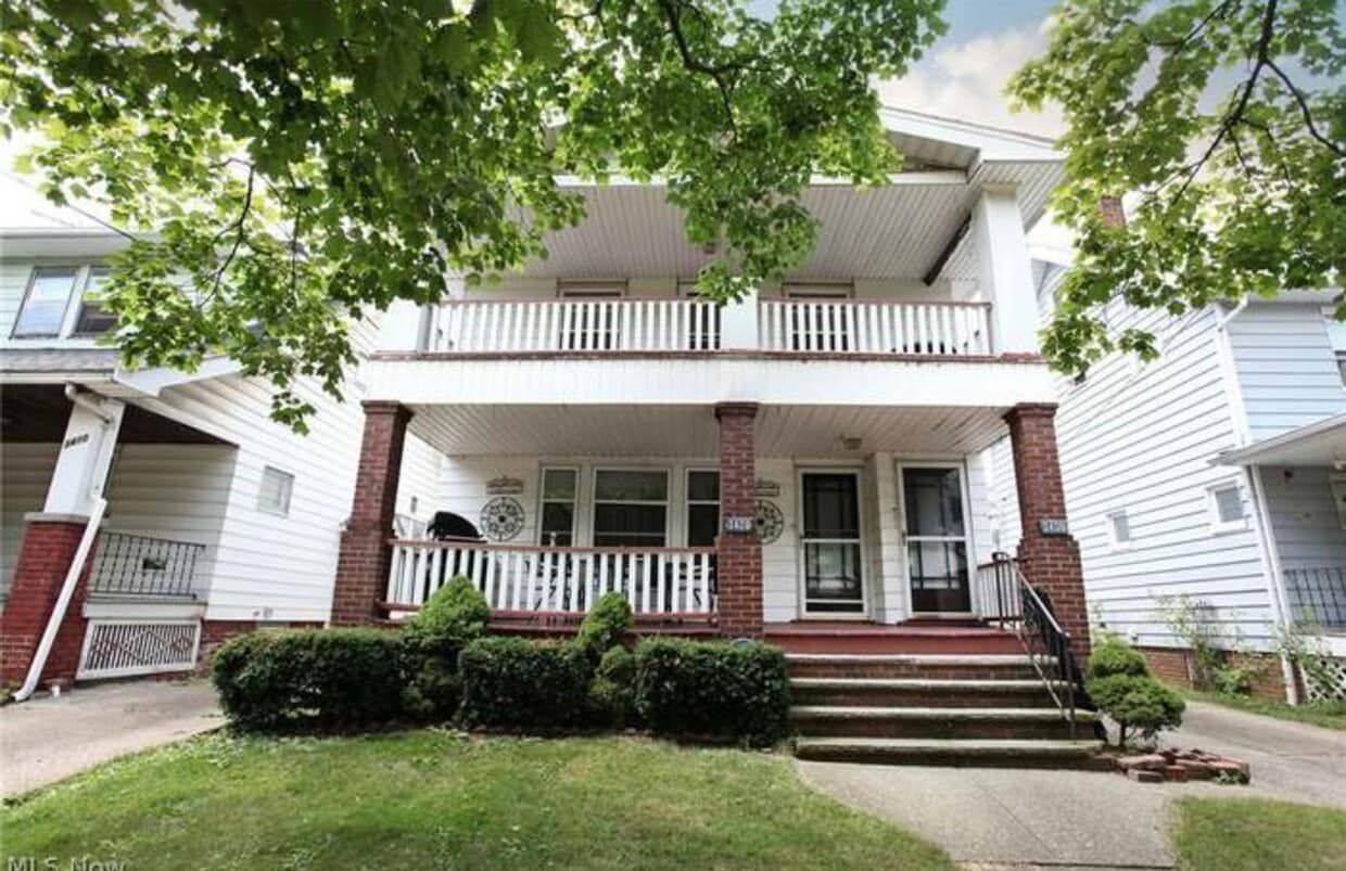 Primary Photo - 3406-3408 W 94th