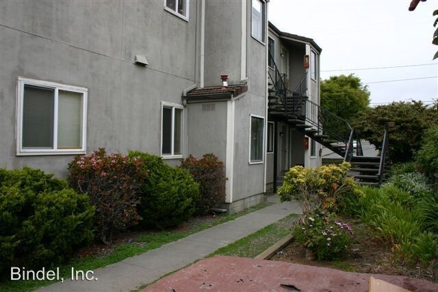Building Photo - 2002 C St