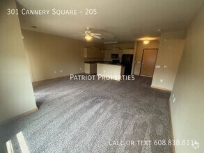 Building Photo - 301 Cannery Square