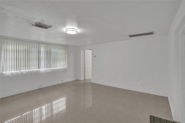Building Photo - 12525 SW 104th St