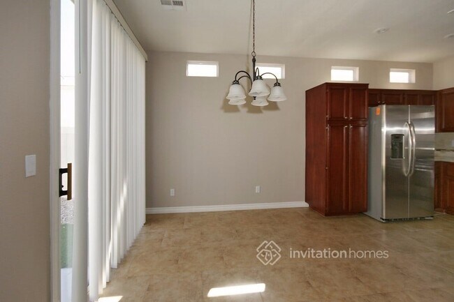 Building Photo - 5240 Sundance Canyon Ct