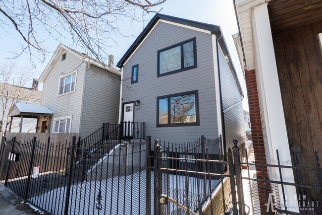 Foto del edificio - 1737 W 16th St