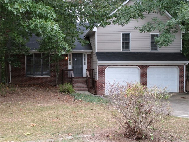 Primary Photo - 3701 Broken Arrow Lane
