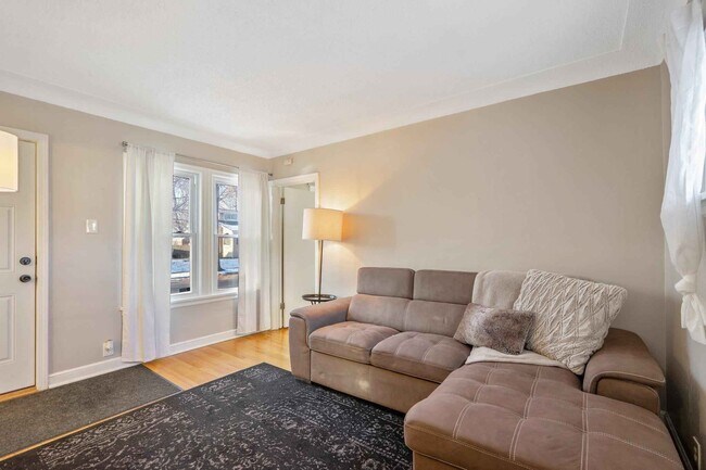 Foto del edificio - 4538 Colfax Ave N