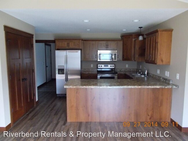 Building Photo - 3 br, 2 bath House - 838 Daisy Lane