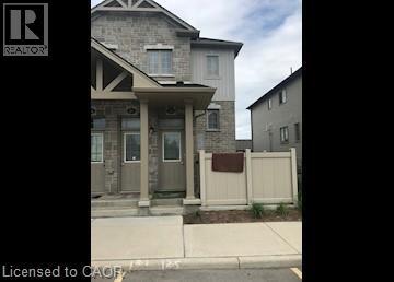 Photo principale - 388 Old Huron Rd