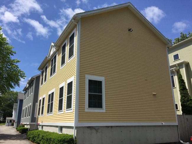 Photo - 18 Clyde Street Townhome