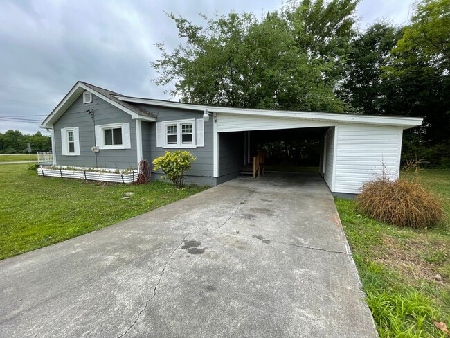 Foto del edificio - Cozy 2/1 House in Shannon $1,195