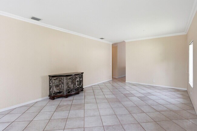 Building Photo - 1343 SW 44th Terrace