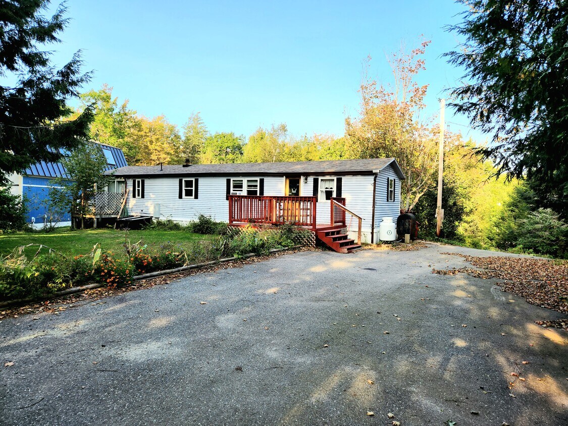 Primary Photo - 29 Whitmore Way