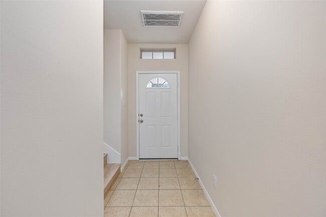 Building Photo - 13511 Villa Arbor Dr