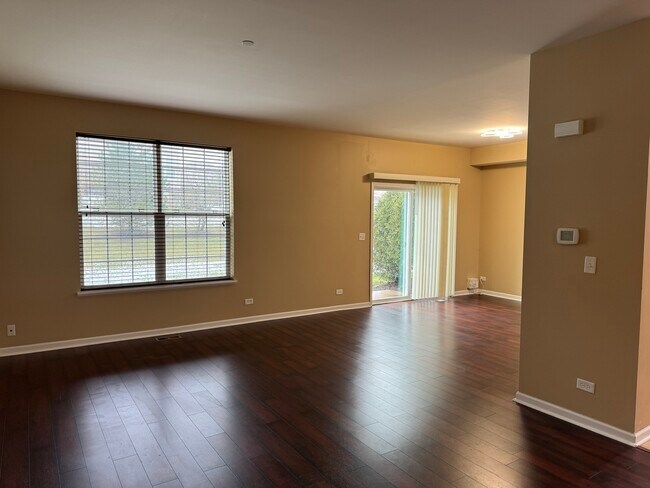 Foto del edificio - 9873 Williams Dr